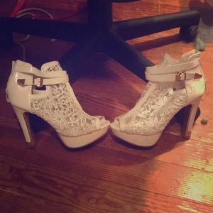White heels- lace worn once